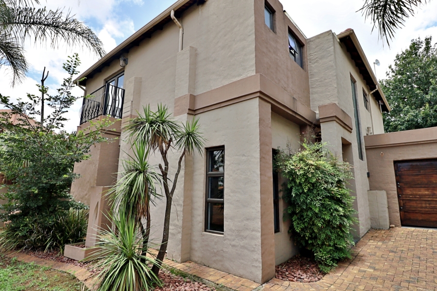 3 Bedroom Property for Sale in Glen Erasmia Gauteng