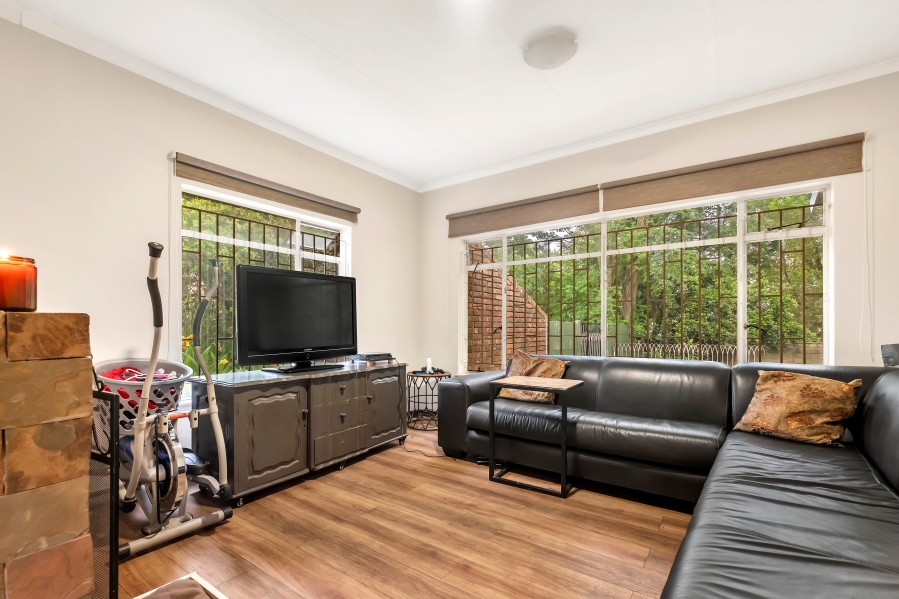 4 Bedroom Property for Sale in Gallo Manor Gauteng