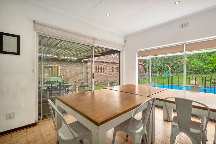 4 Bedroom Property for Sale in Gallo Manor Gauteng