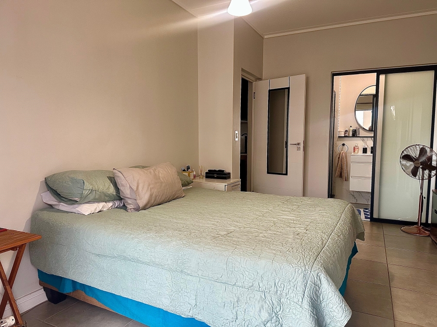 1 Bedroom Property for Sale in Waterfall Gauteng