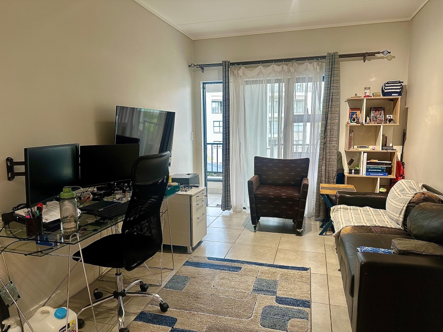 1 Bedroom Property for Sale in Waterfall Gauteng