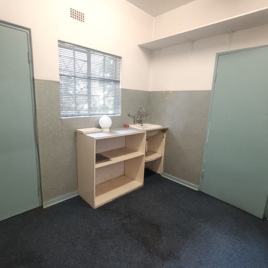 To Let 2 Bedroom Property for Rent in Emmarentia Gauteng