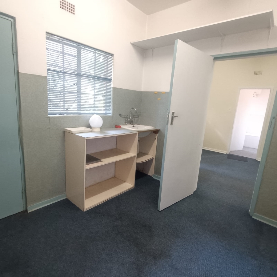 To Let 2 Bedroom Property for Rent in Emmarentia Gauteng