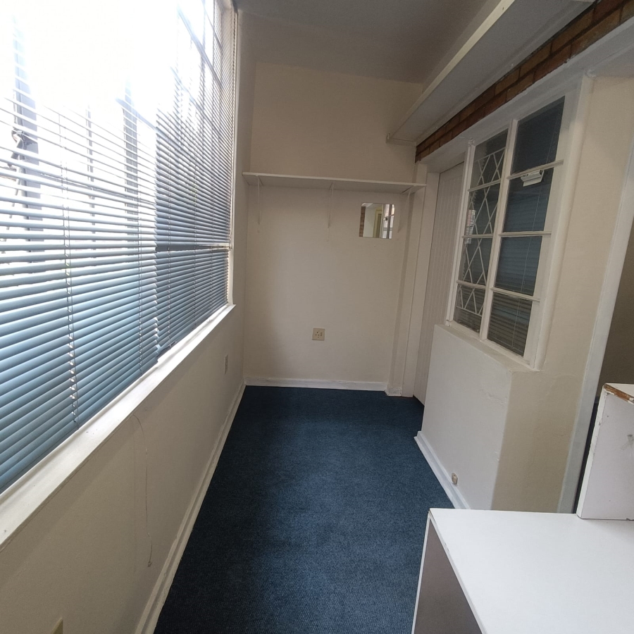To Let 2 Bedroom Property for Rent in Emmarentia Gauteng