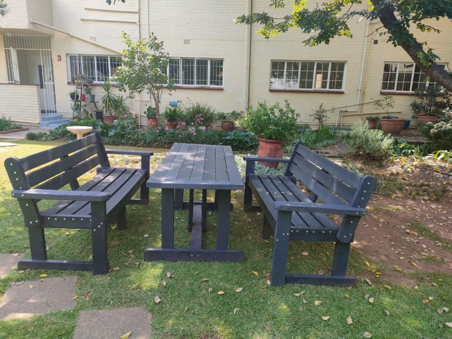 To Let 2 Bedroom Property for Rent in Victory Park Gauteng