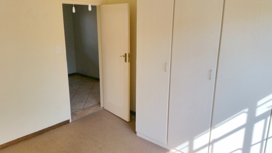 To Let 3 Bedroom Property for Rent in Die Hoewes Gauteng