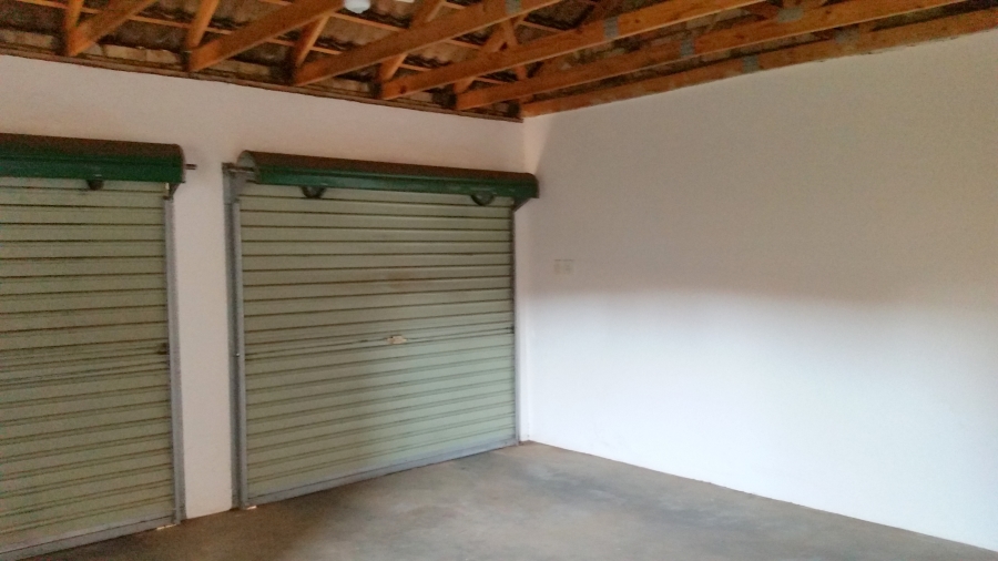 To Let 3 Bedroom Property for Rent in Die Hoewes Gauteng