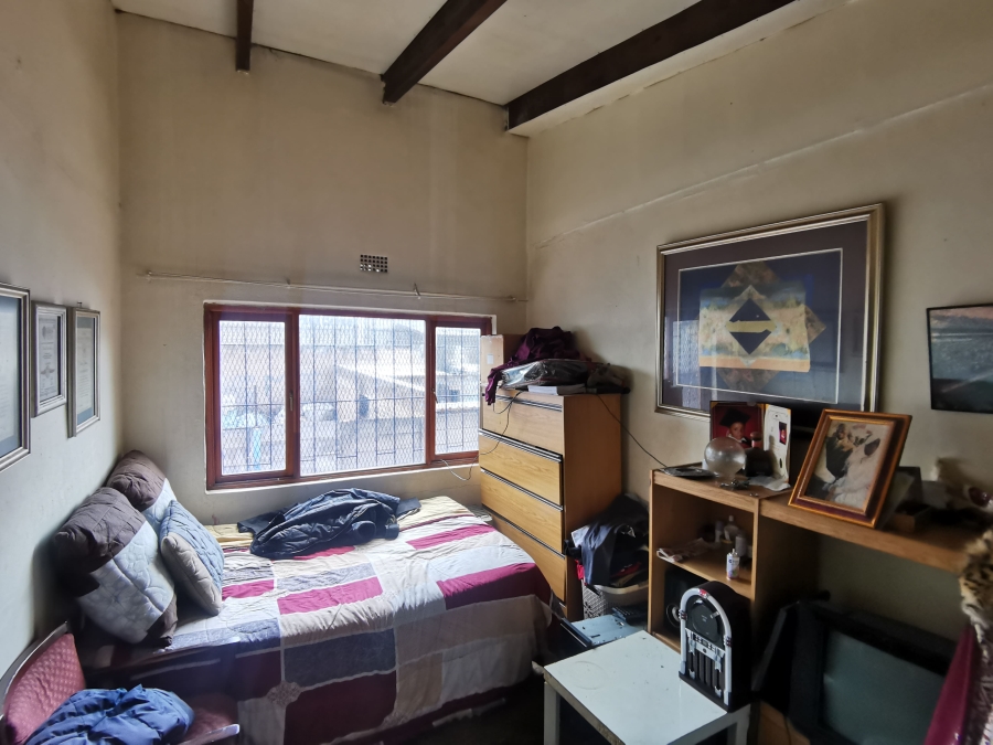 Commercial Property for Sale in Kew Industrial Gauteng