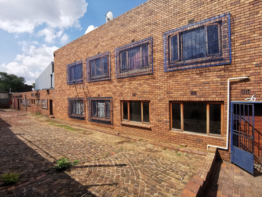 Commercial Property for Sale in Kew Industrial Gauteng