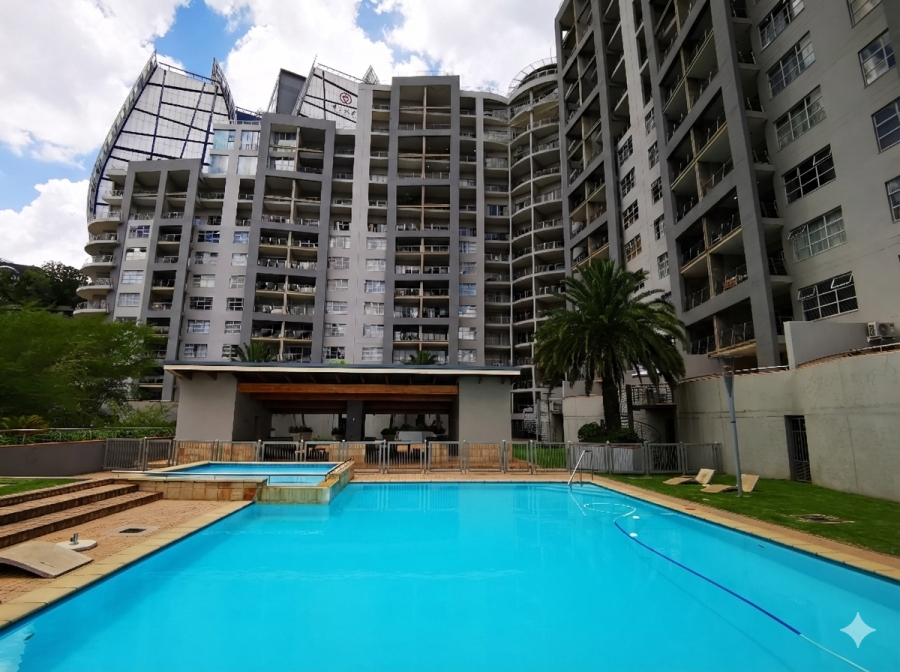 1 Bedroom Property for Sale in Sandhurst Gauteng