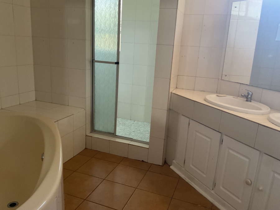 3 Bedroom Property for Sale in Kilner Park Gauteng