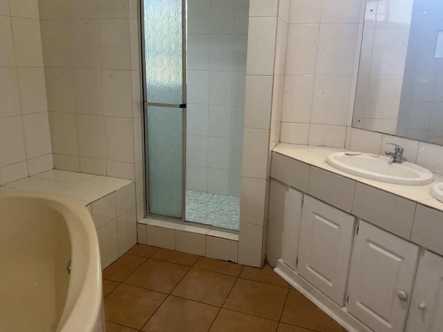 3 Bedroom Property for Sale in Kilner Park Gauteng