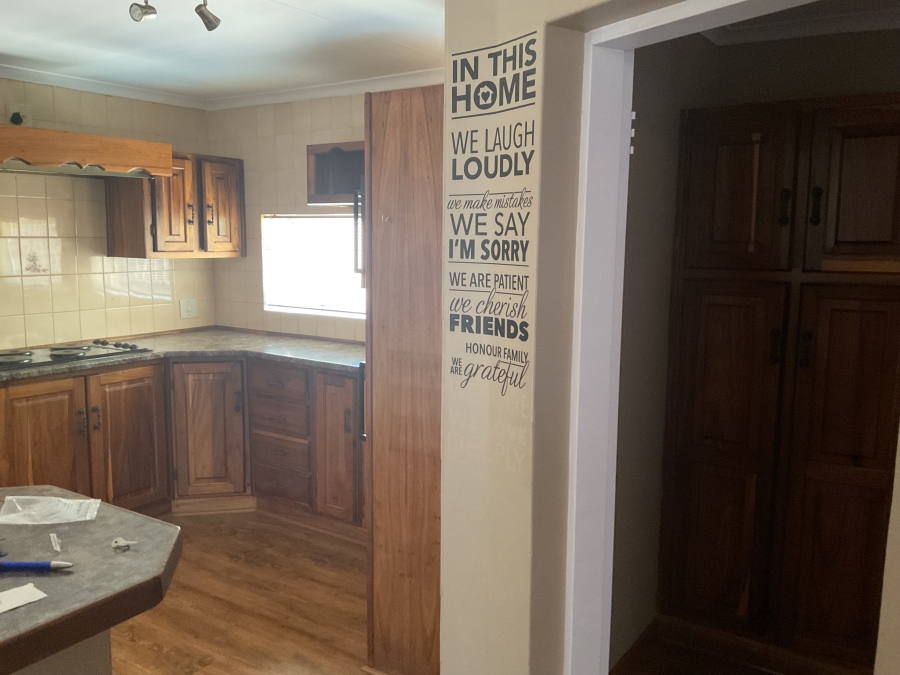 3 Bedroom Property for Sale in Kilner Park Gauteng