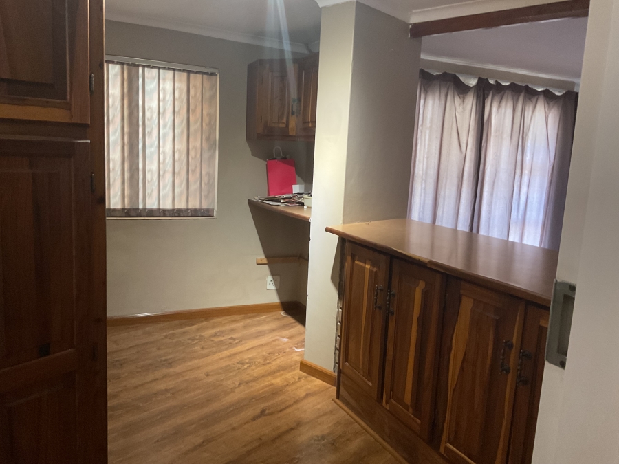 3 Bedroom Property for Sale in Kilner Park Gauteng