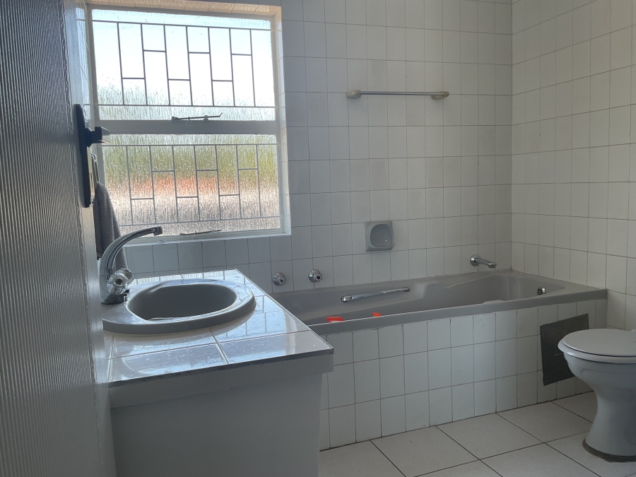 3 Bedroom Property for Sale in Kilner Park Gauteng