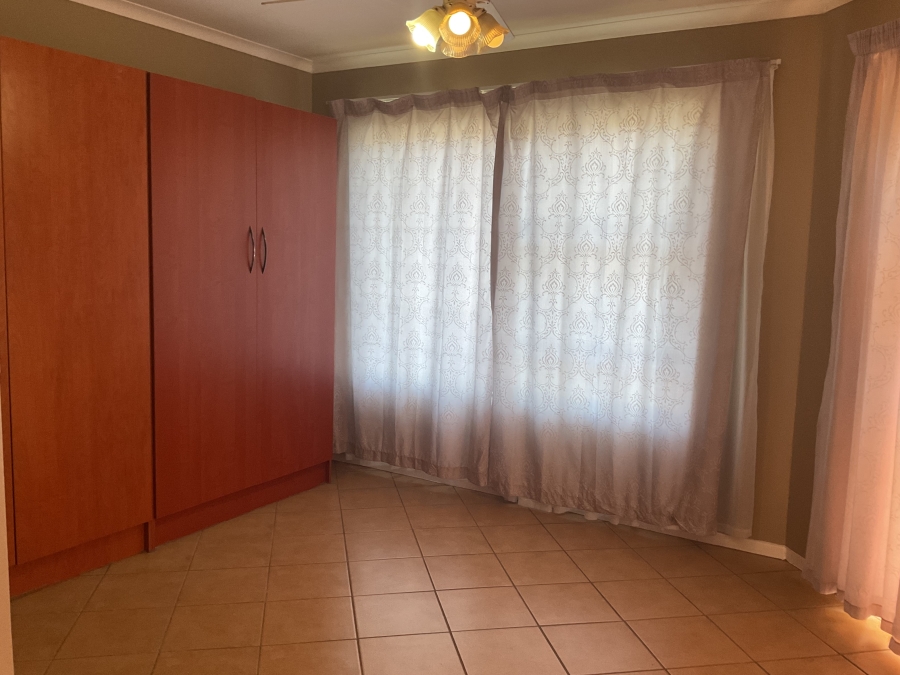 3 Bedroom Property for Sale in Kilner Park Gauteng