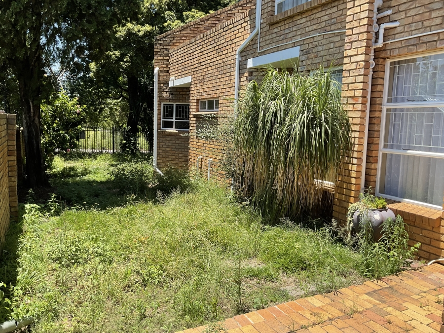 3 Bedroom Property for Sale in Kilner Park Gauteng