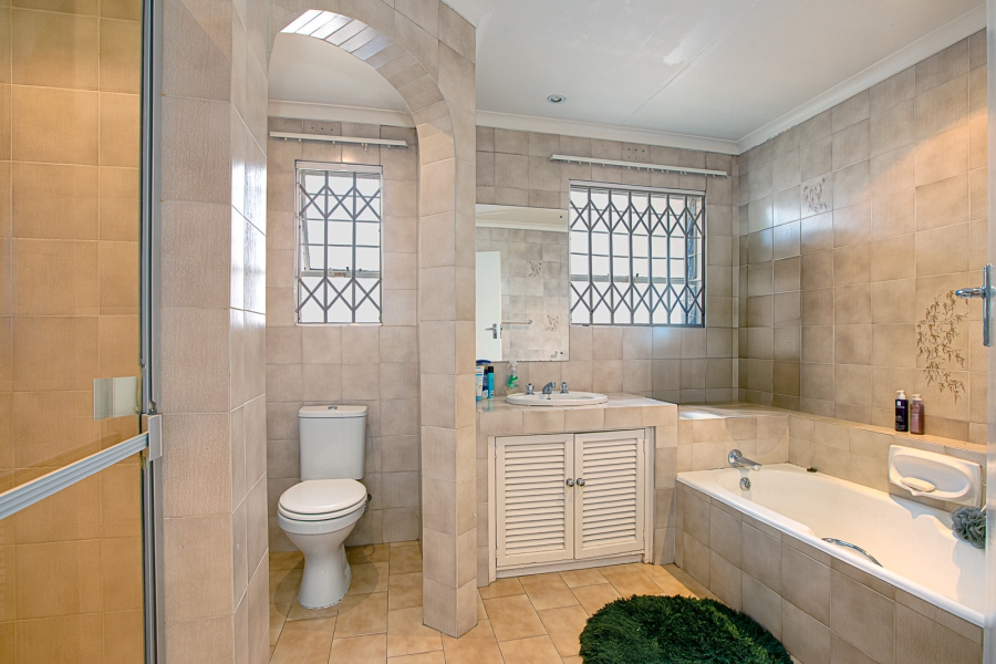 4 Bedroom Property for Sale in Morningside Gauteng