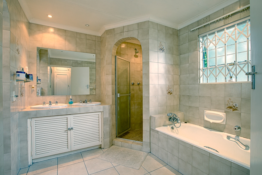 4 Bedroom Property for Sale in Morningside Gauteng