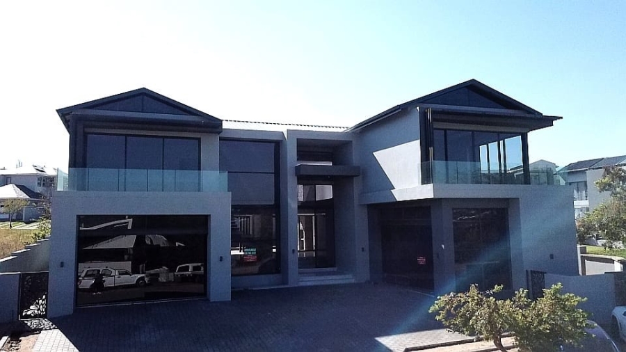 5 Bedroom Property for Sale in Waterfall Country Estate Gauteng