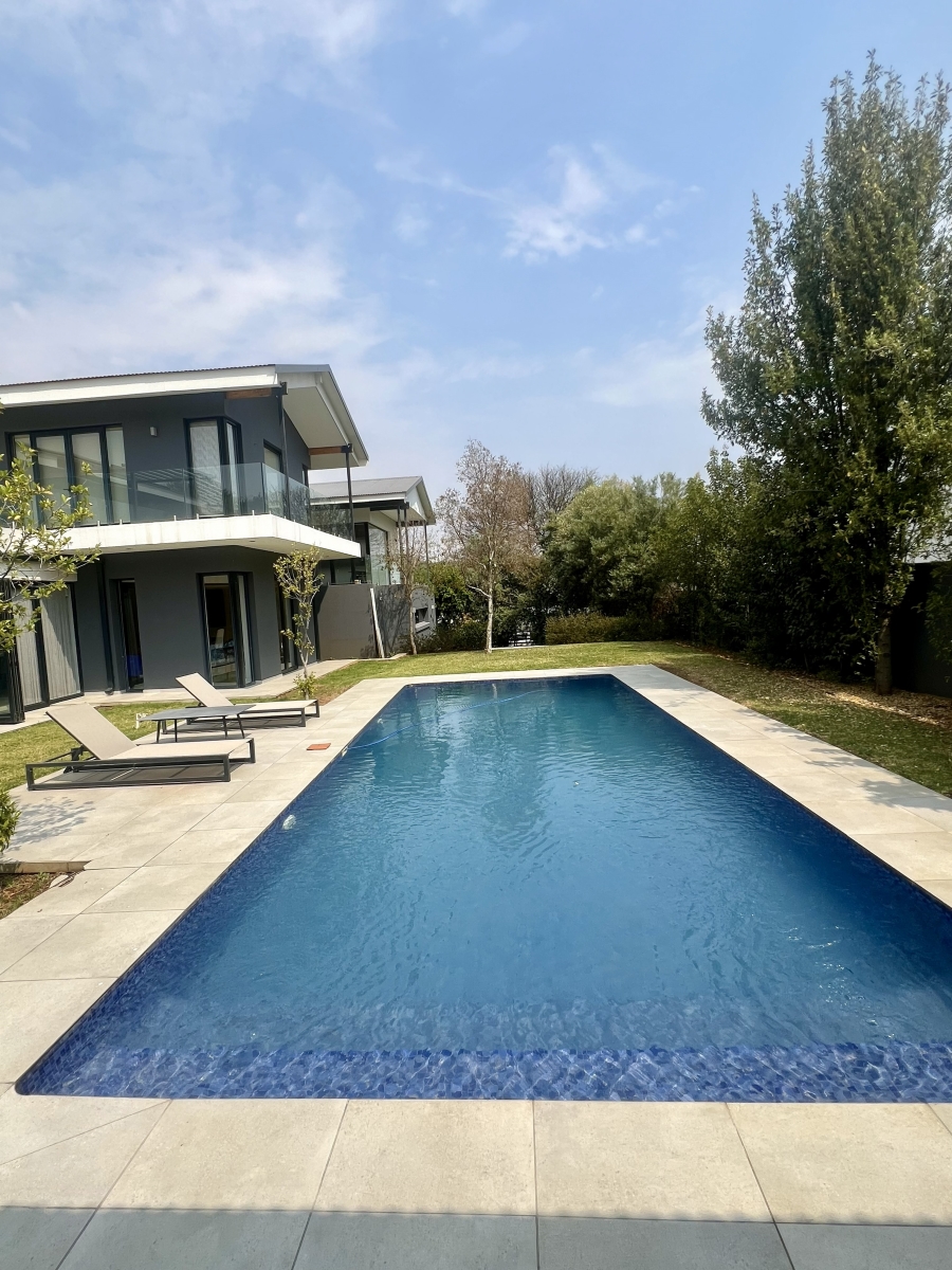4 Bedroom Property for Sale in Waterfall Country Estate Gauteng