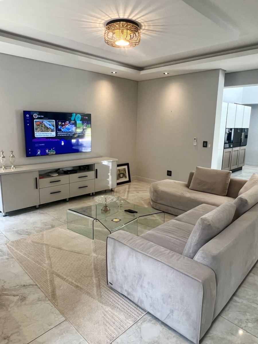 4 Bedroom Property for Sale in Waterfall Country Estate Gauteng