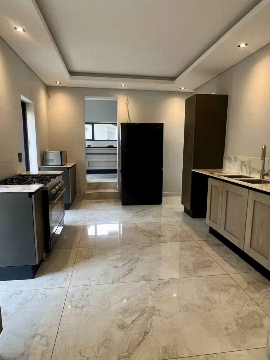 4 Bedroom Property for Sale in Waterfall Country Estate Gauteng