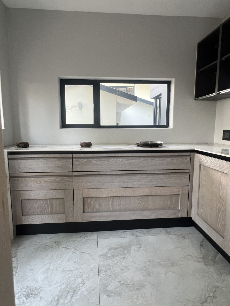 4 Bedroom Property for Sale in Waterfall Country Estate Gauteng