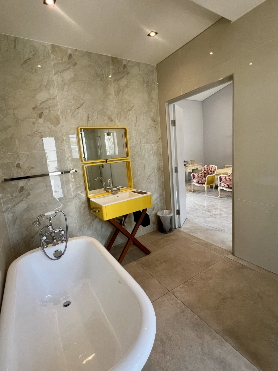 4 Bedroom Property for Sale in Waterfall Country Estate Gauteng