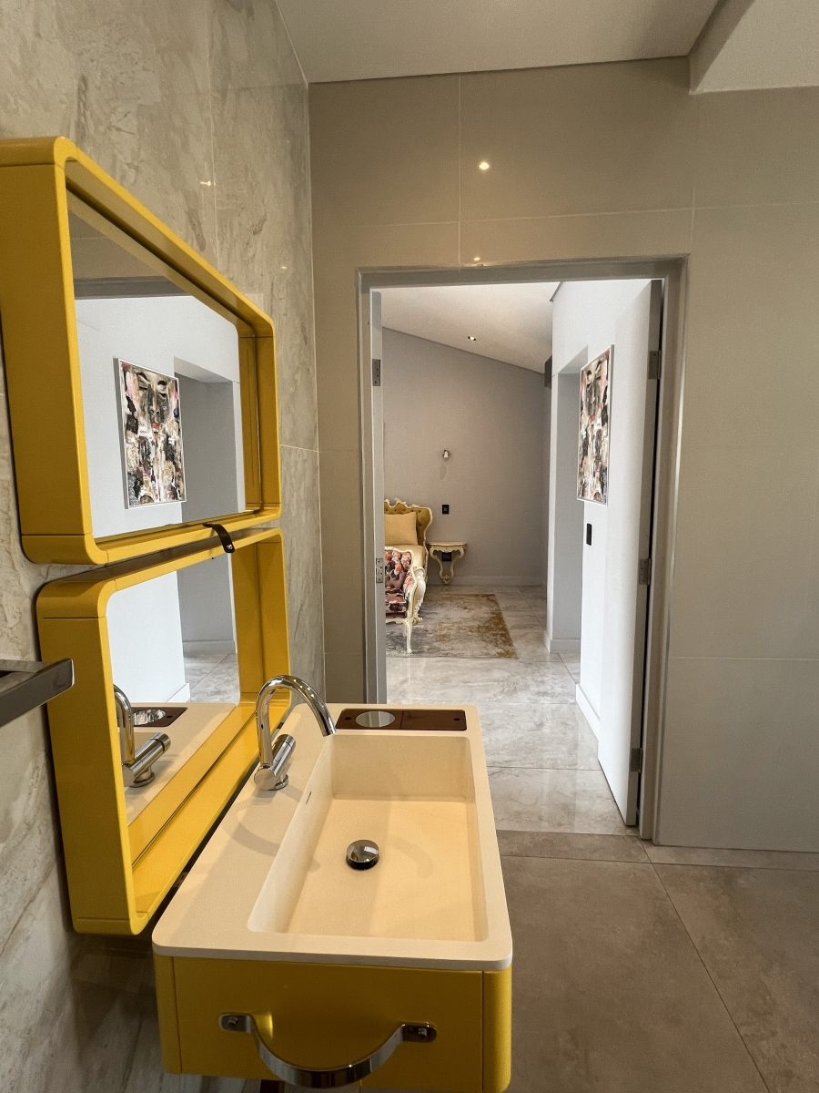 4 Bedroom Property for Sale in Waterfall Country Estate Gauteng