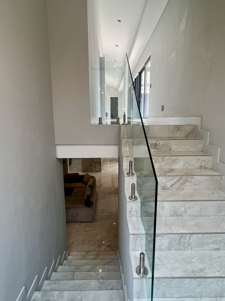 4 Bedroom Property for Sale in Waterfall Country Estate Gauteng