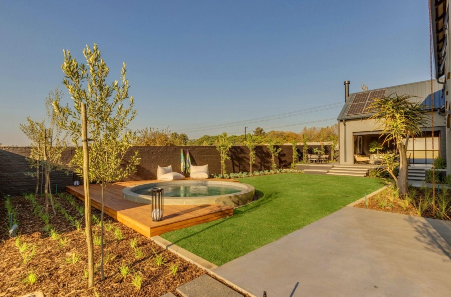 4 Bedroom Property for Sale in Helderfontein Estate Gauteng