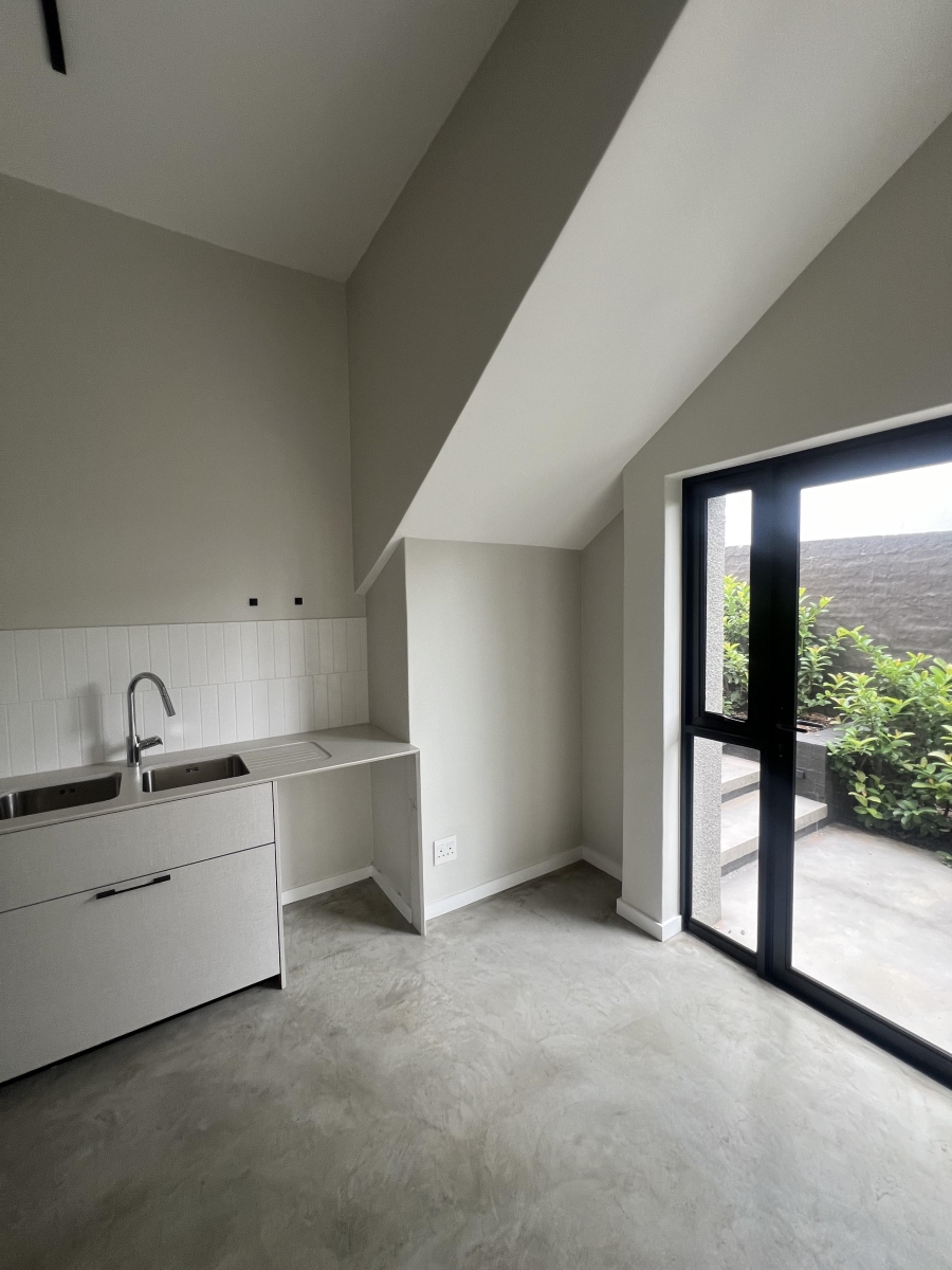 4 Bedroom Property for Sale in Helderfontein Estate Gauteng