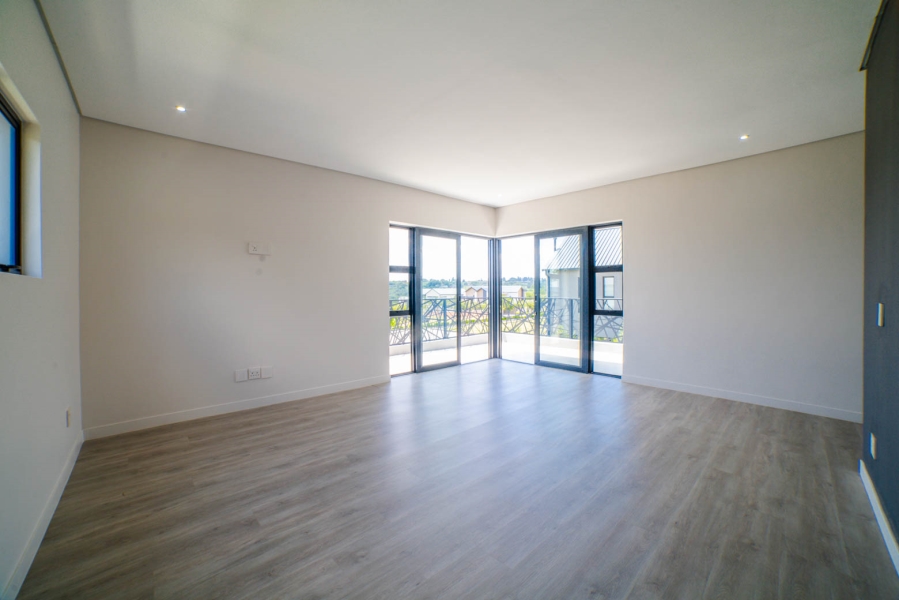 4 Bedroom Property for Sale in Helderfontein Estate Gauteng