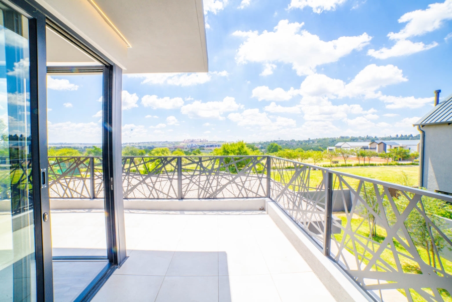 4 Bedroom Property for Sale in Helderfontein Estate Gauteng