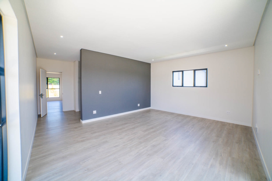 4 Bedroom Property for Sale in Helderfontein Estate Gauteng