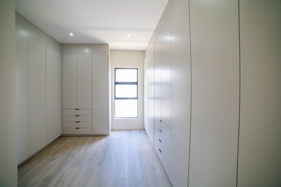 4 Bedroom Property for Sale in Helderfontein Estate Gauteng