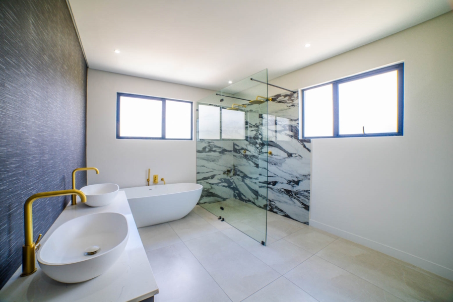 4 Bedroom Property for Sale in Helderfontein Estate Gauteng
