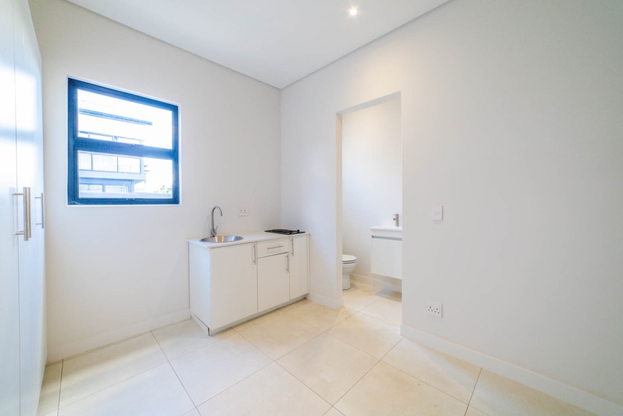 4 Bedroom Property for Sale in Helderfontein Estate Gauteng