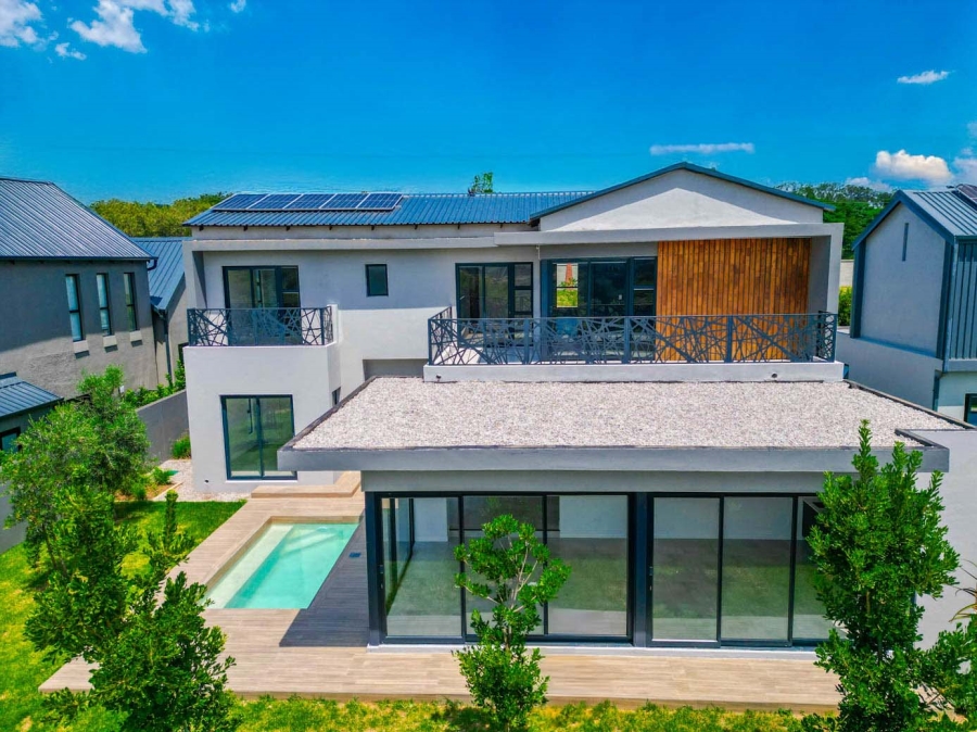 4 Bedroom Property for Sale in Helderfontein Estate Gauteng