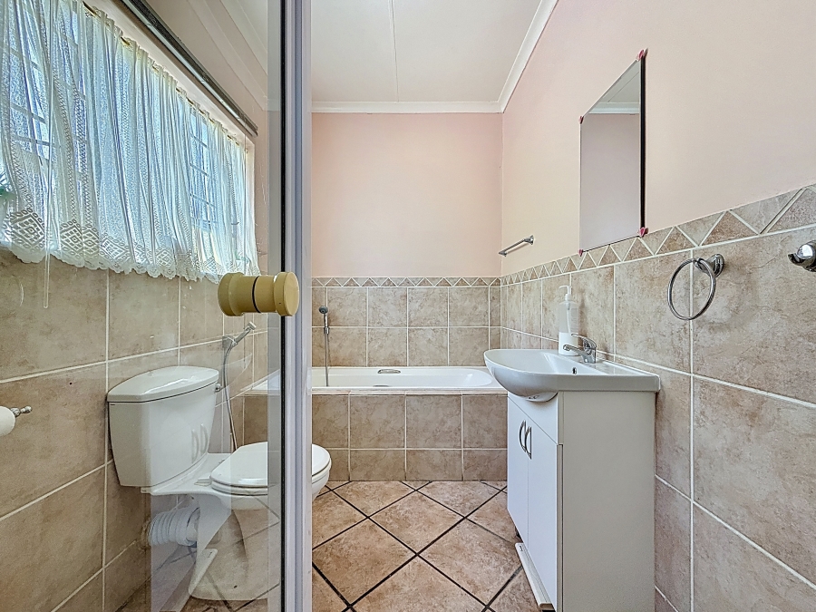 2 Bedroom Property for Sale in Equestria Gauteng