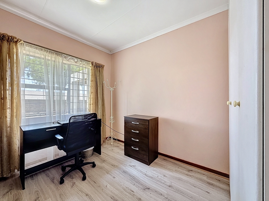 2 Bedroom Property for Sale in Equestria Gauteng