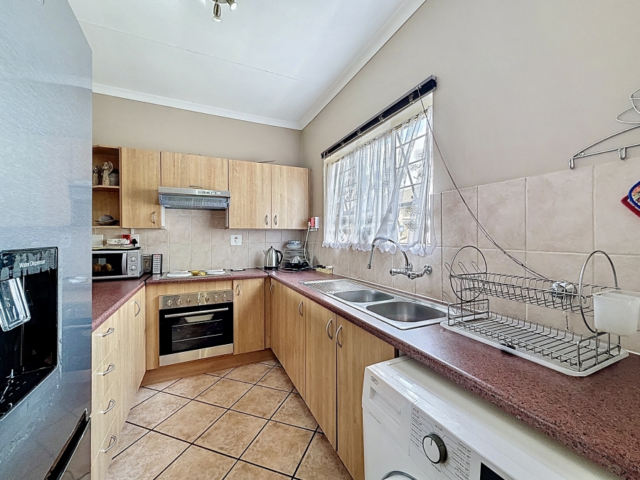 2 Bedroom Property for Sale in Equestria Gauteng