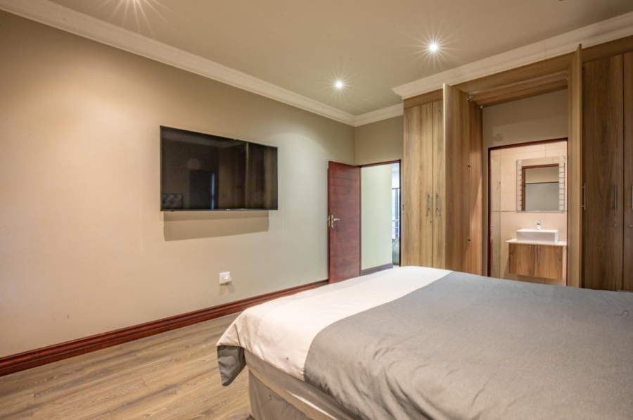 4 Bedroom Property for Sale in Blue Valley Golf Estate Gauteng