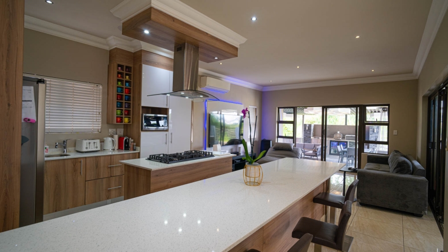 4 Bedroom Property for Sale in Blue Valley Golf Estate Gauteng