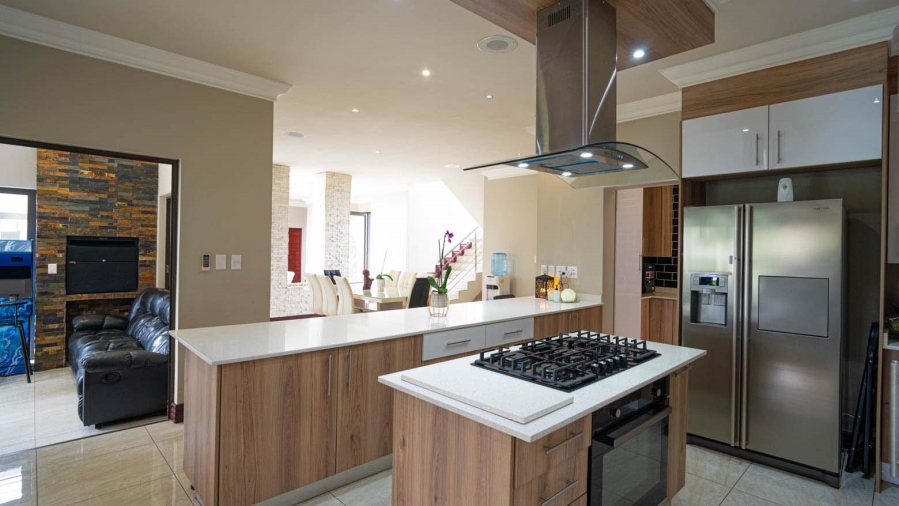 4 Bedroom Property for Sale in Blue Valley Golf Estate Gauteng