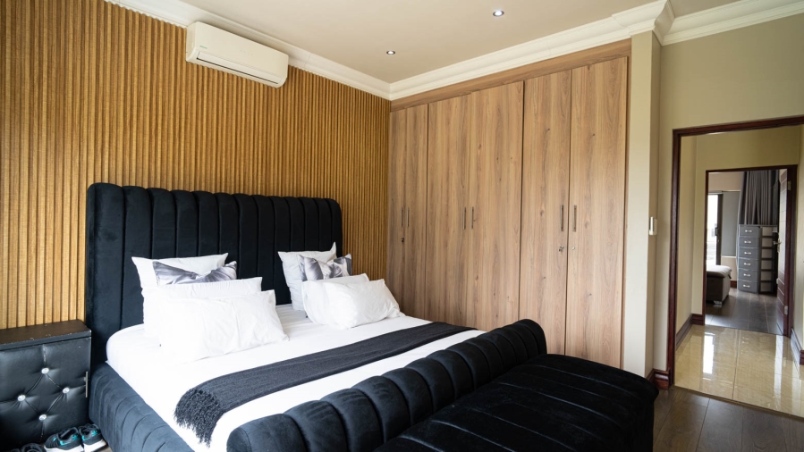 4 Bedroom Property for Sale in Blue Valley Golf Estate Gauteng