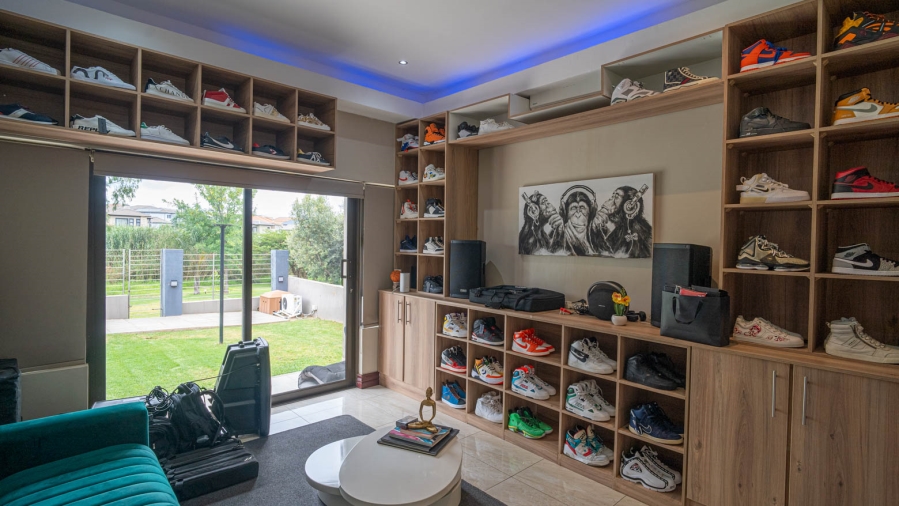 4 Bedroom Property for Sale in Blue Valley Golf Estate Gauteng