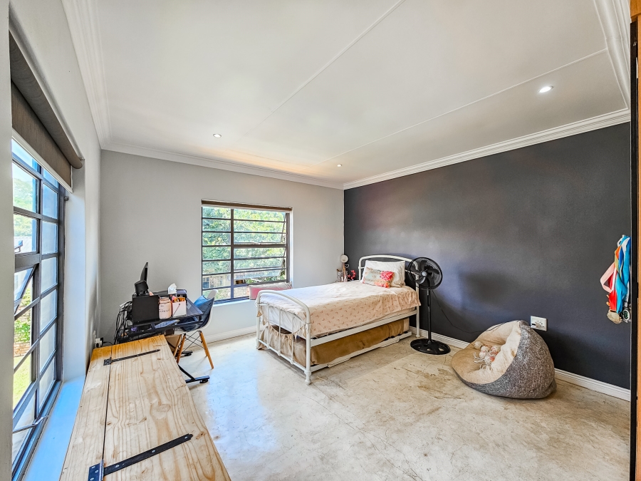 To Let 4 Bedroom Property for Rent in Deerness Gauteng