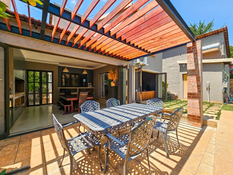 To Let 4 Bedroom Property for Rent in Deerness Gauteng